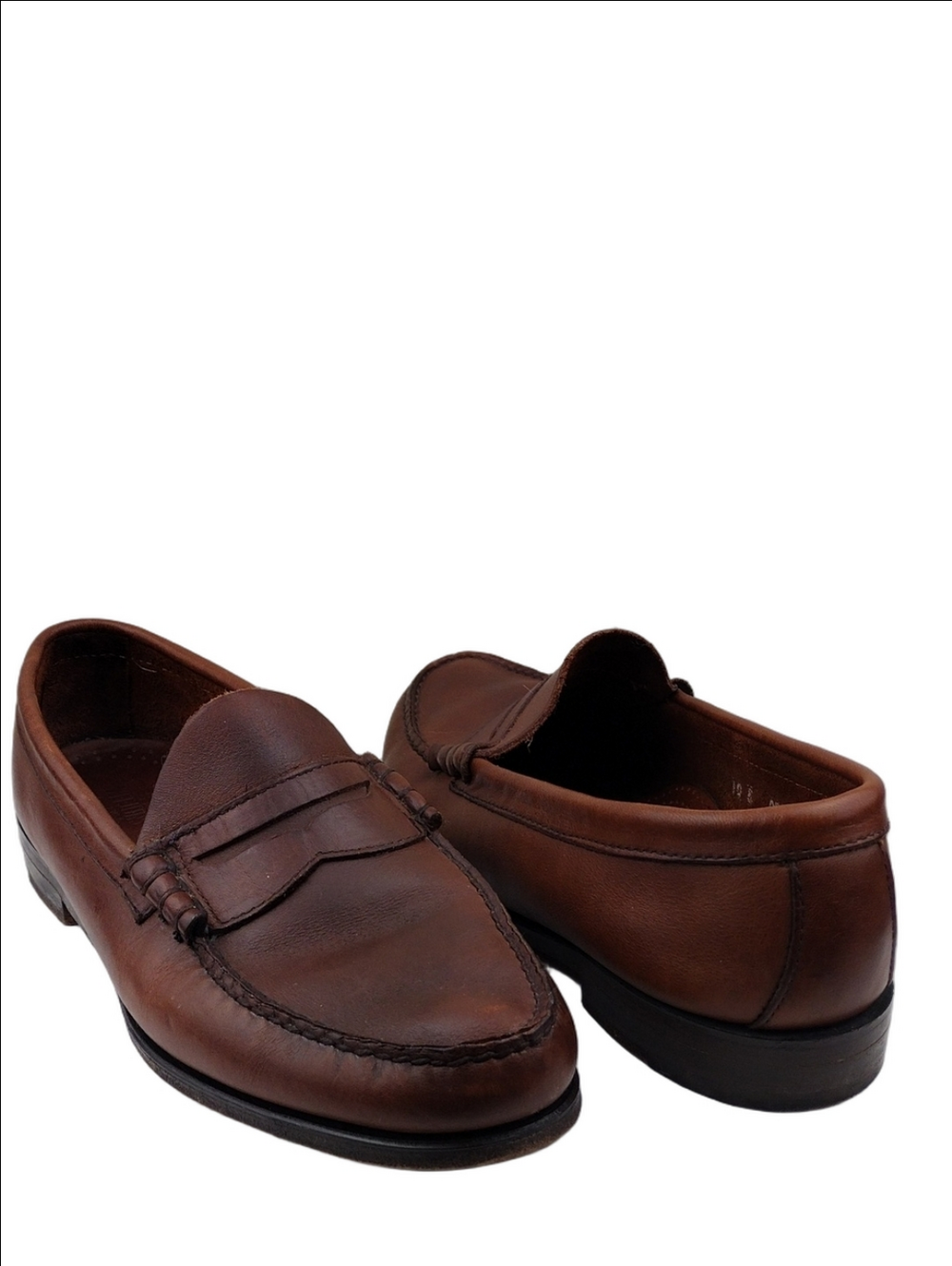 G.H & Bass Weejuns Brown Leather Almond Toe Low Heel Slip On Penny Loafer Shoe